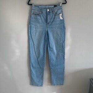 NWT Reitmans Women's The Curvy Super High Rise Straight Leg Blue Denim Jeans